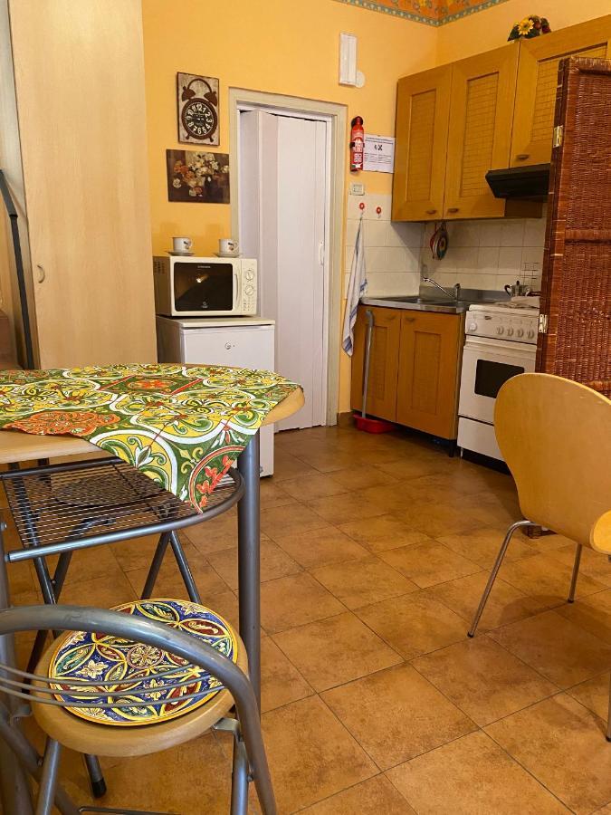 Cottage Gole Alcantara Gloria Room Graniti Exterior foto